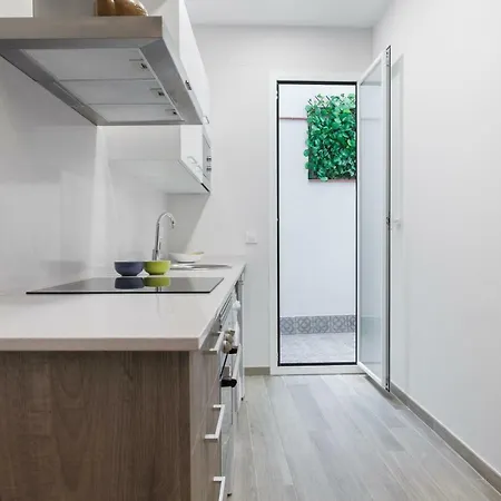 Beautiful Apartment 20 Minutes From City Center L'Hospitalet de Llobregat Exterior photo