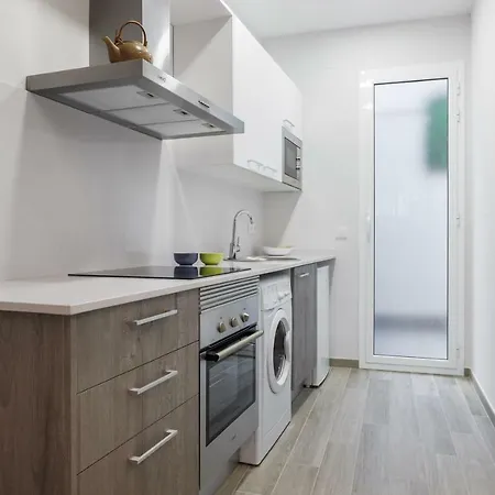 Beautiful Apartment 20 Minutes From City Center L'Hospitalet de Llobregat Exterior photo