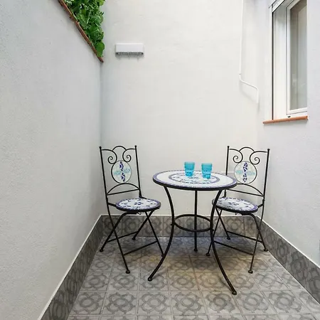 Beautiful Apartment 20 Minutes From City Center L'Hospitalet de Llobregat Exterior photo